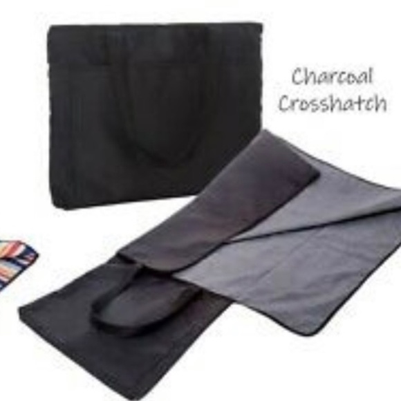 Thirty-One Fold N' Fun Mat - Picture 2 of 3